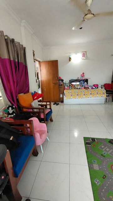 Team Area in 2 BHK Apartment at Rahul Towers, Kothrud – for Rent