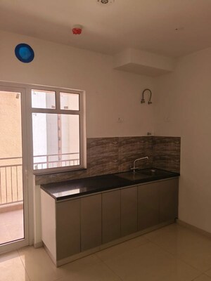 Room in 3 BHK Apartment at Shapoorji Pallonji Joyville Gurgaon, Sector 102 – for Rent