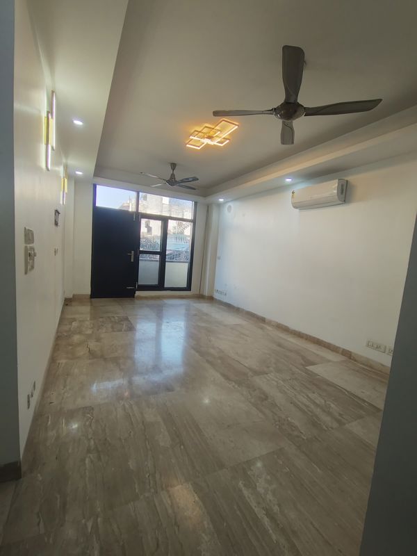 3 BHK + Servant Room,Extra Room Builder Floor For Rent in Shivalik Colony