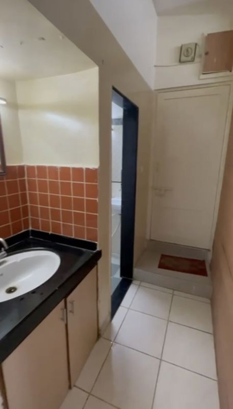 Bathroom, abhimanshree-society 5 Bedroom 2500 Sq.Ft. Villa In Pashan Pune 10115134