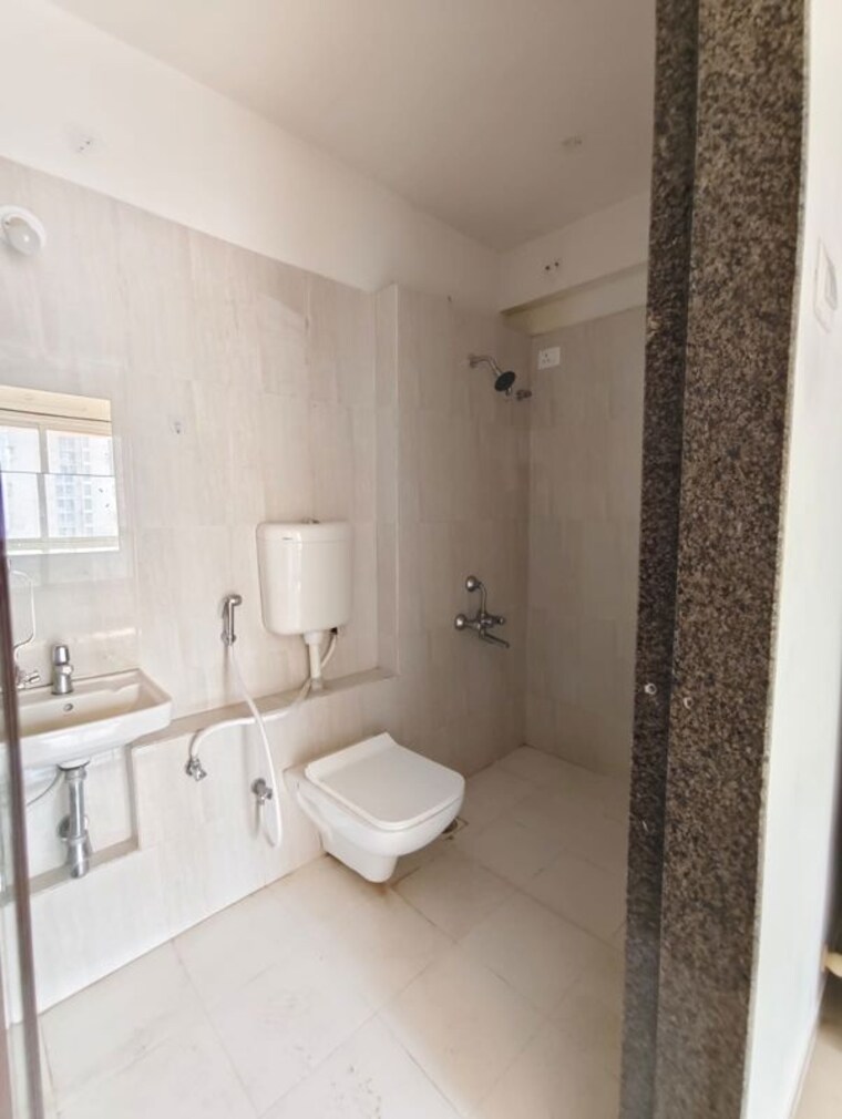 Bathroom, puraniks-tokyo-bay 1 Bedroom 450 Sq.Ft. Apartment In Kasarvadavali Thane 10115333