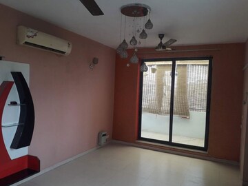 Room in 2 BHK Builder Floor at Vatika India Next Floors, Sector 82 – for Rent