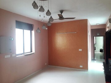Room in 2 BHK Builder Floor at Vatika India Next Floors, Sector 82 – for Rent