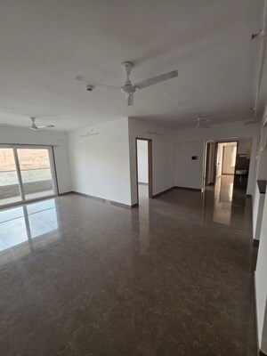 Room in 3 BHK Apartment at Venkatesh Skydale, Hingne Khurd – for Sale