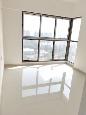 Room in 2 BHK Apartment at UK Iridium, Kandivali East – for Rent