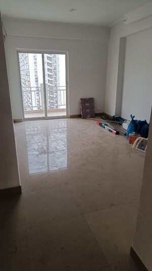 Room in 3 BHK Apartment at Panchsheel Pratistha, Sector 75 – for Rent