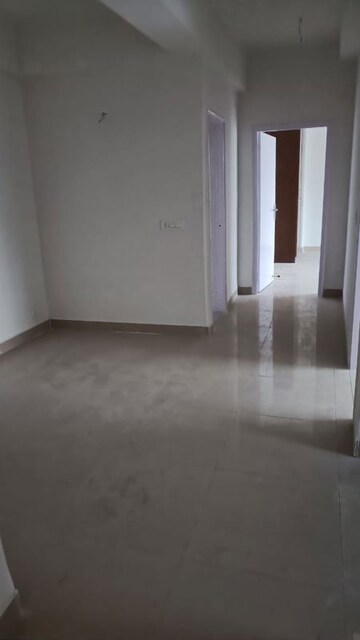 Room in 3 BHK Apartment at Panchsheel Pratistha, Sector 75 – for Rent