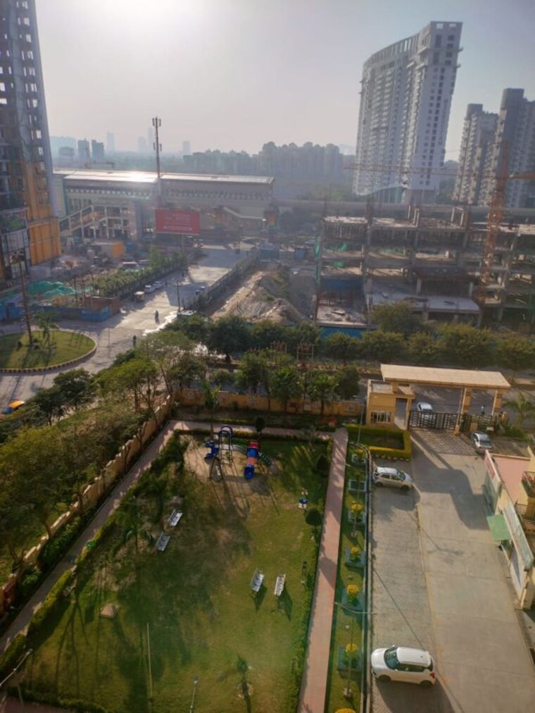 Exterior View, maxblis-grand-wellington 3 Bedroom 2050 Sq.Ft. Apartment In Sector 75 Noida 10115473