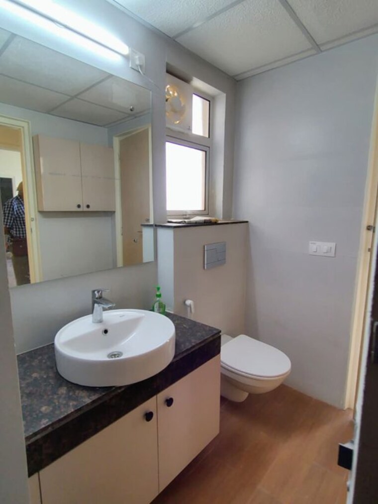 Bathroom, emaar-mgf-emerald-hills 3 Bedroom 1550 Sq.Ft. Apartment In Sector 65 Gurgaon 10115476