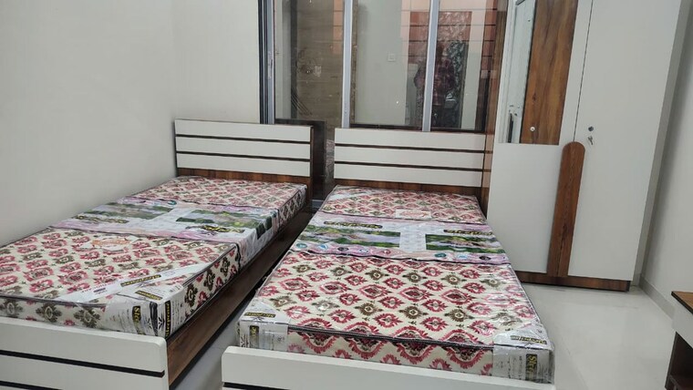 Room, laxmi nagar Pg For Boys & Girls In Laxmi Nagar 10115464