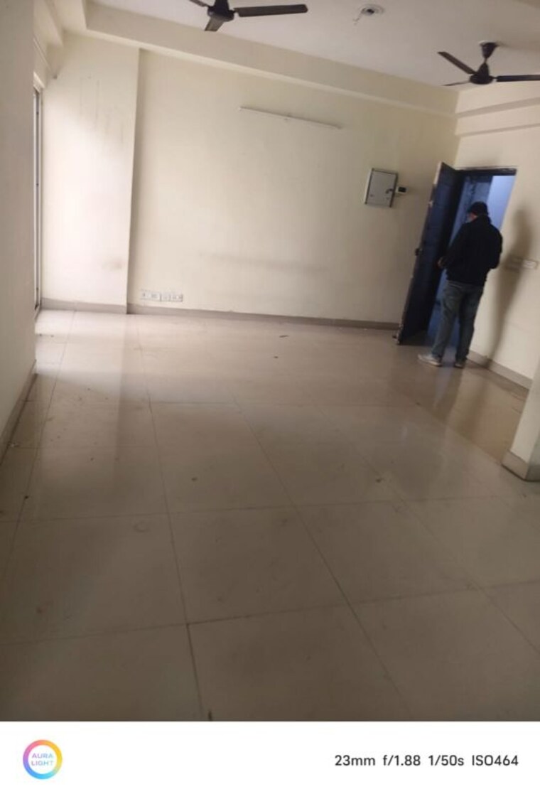 Room, aims-golf-avenue-i 3 Bedroom 1350 Sq.Ft. Apartment In Sector 75 Noida 10115483