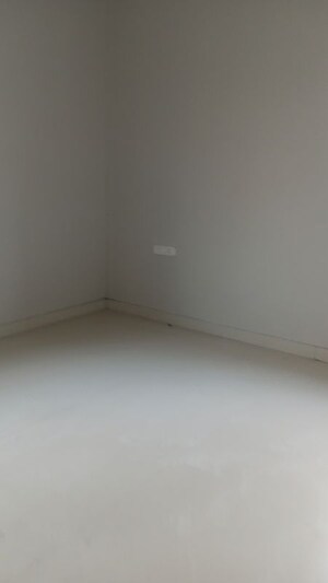 Room in 3 BHK Villa at Kismatpur – for Sale