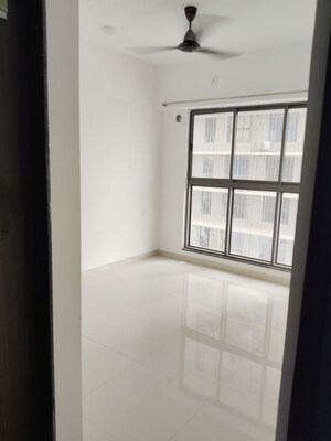 Room in 1 BHK Apartment at UK Iridium, Kandivali East – for Rent