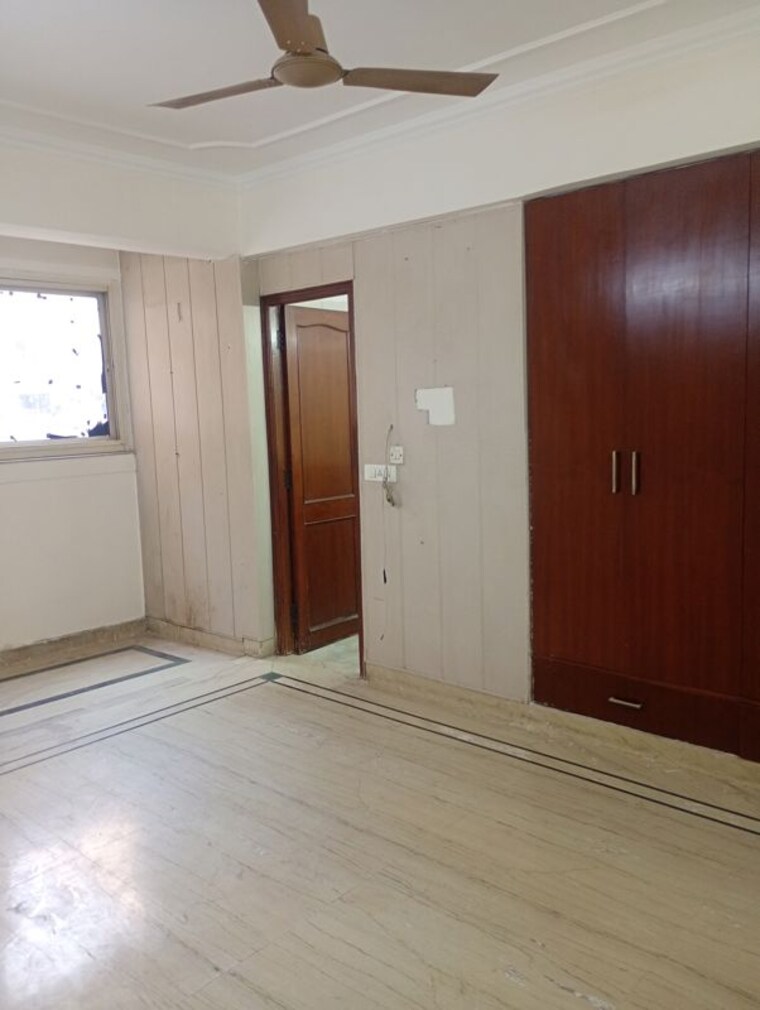 Room, sector 2 dwarka 3 Bedroom 2000 Sq.Ft. Apartment In Sector 2 Dwarka Delhi 10115511