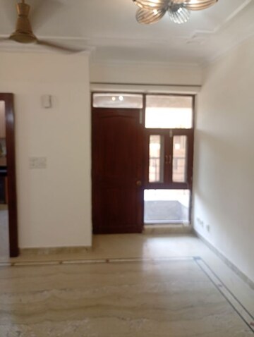 Room in 3 BHK Apartment at Sector 2 Dwarka – for Rent