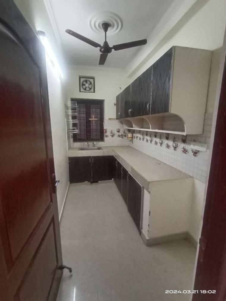 Kitchen, vasant kunj 3 Bedroom 1800 Sq.Ft. Builder Floor In Vasant Kunj Delhi 10089433