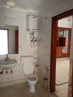 Bathroom in 3 BHK Apartment at Sector 6 Dwarka – for Rent