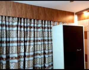 Room in 2.5 BHK Apartment at Ajpa Society, Vasundhara Sector 11 – for Sale