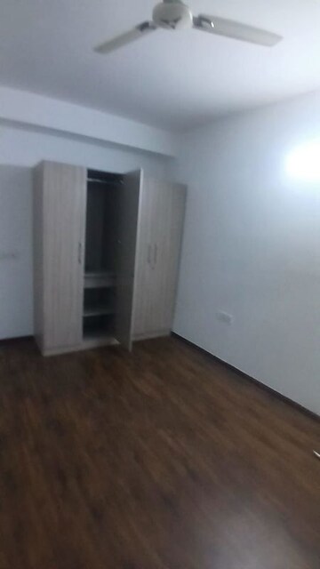 Room in 3 BHK Apartment at Supertech Araville, Sector 79 – for Rent