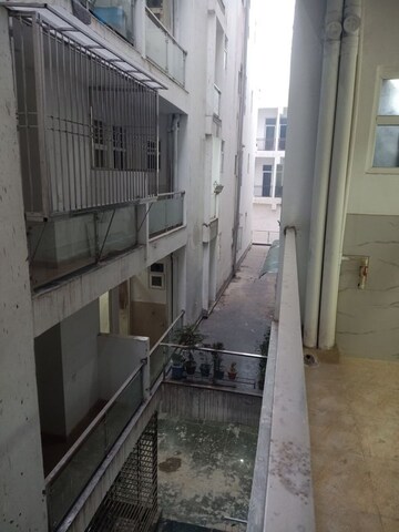 Balcony in 1 BHK Builder Floor at Krystal Homes, Sector 1 Greater Noida – for Rent