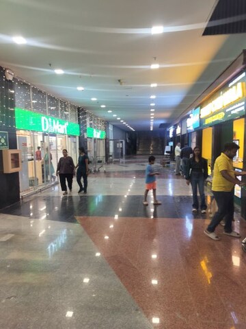  Showroom For Sale in Galaxy Blue Sapphire Plaza, Sector 4 Greater Noida