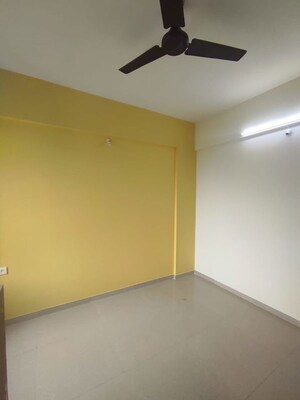 Room in 4 BHK Apartment at Sunshree Woods, Nibm Road – for Sale