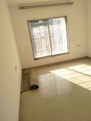 Room in 2 BHK Apartment at Nivedita Terrace, Wanowrie – for Rent