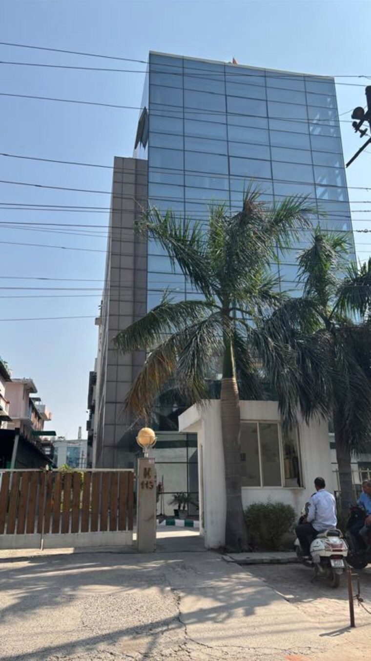 Exterior View, sector 63 Commercial Office Space 16000 Sq.Ft. In Sector 63 Noida 10115593