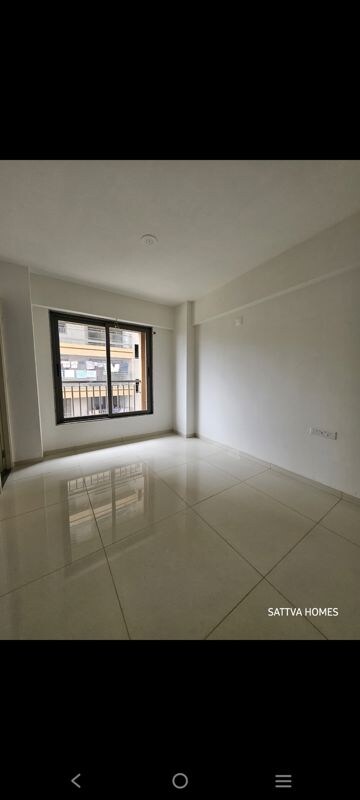 Room in 3 BHK Apartment at Sankalp Gwala, Ambli – for Rent