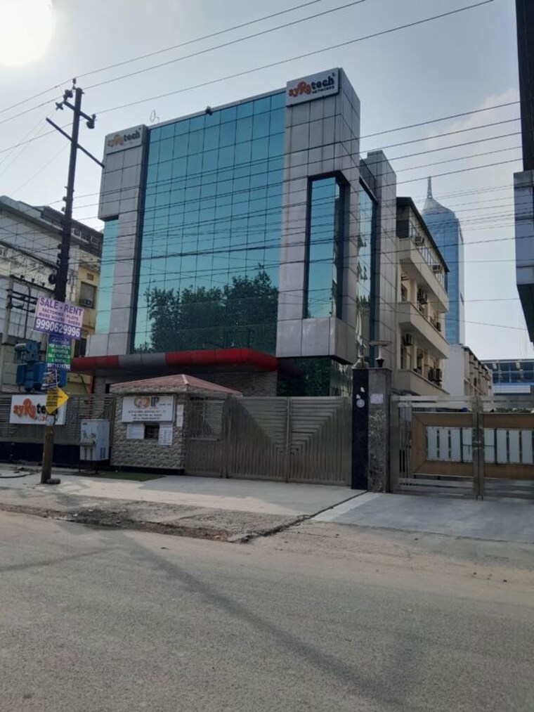Exterior View, sector 65 Commercial Office Space 18000 Sq.Ft. In Sector 65 Noida 10115629