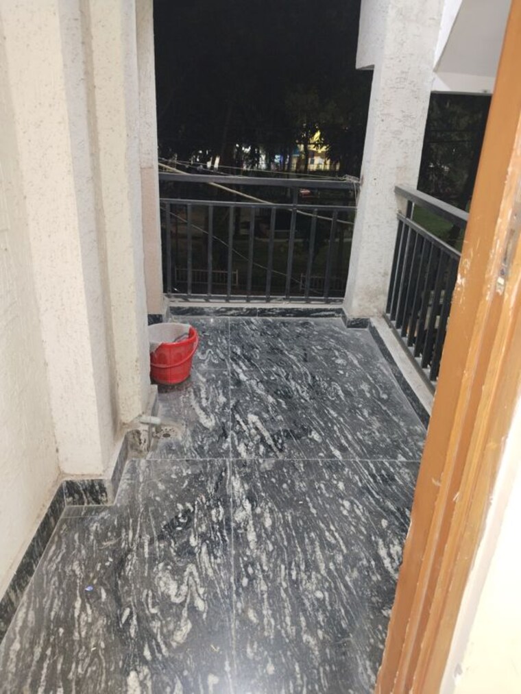 Balcony, khirki extension 1 Bedroom 500 Sq.Ft. Apartment In Khirki Extension Delhi 10115634