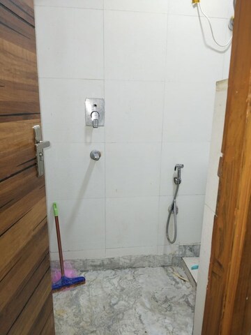 Bathroom in 1 BHK Apartment at Khirki Extension – for Rent
