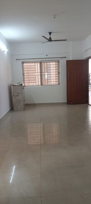 Room in 2 BHK Apartment at Hebron Towers, Battarahalli – for Rent