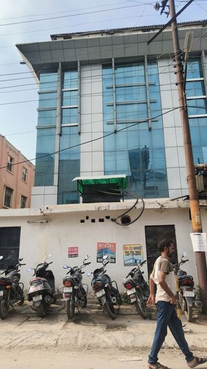  Office Space – Exterior View View at Sector 58 - for Rent