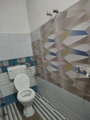 Bathroom in 1.5 BHK Independent House at Lda Colony – for Rent