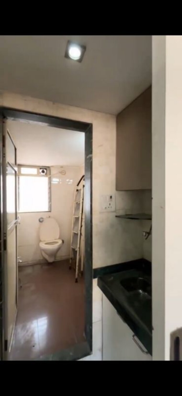 Bathroom, ghatkopar west Commercial Office Space 260 Sq.Ft. In Ghatkopar West Mumbai 10115645