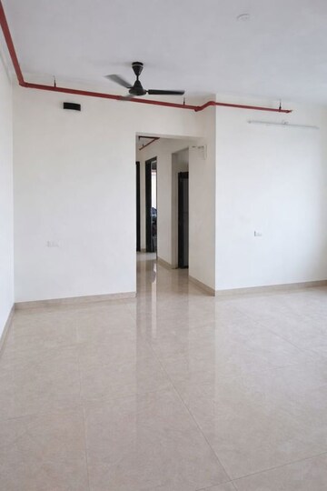 Room in 2 BHK Apartment at Dosti Eastern Bay, Wadala – for Rent