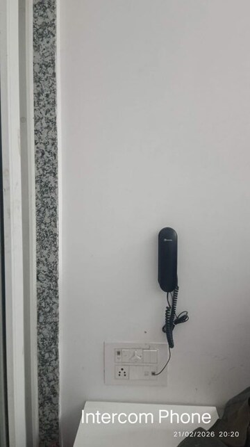 Furnished Amenities in 1 BHK Apartment at Vaibhavlaxmi Address 51, Bandra East – for Rent