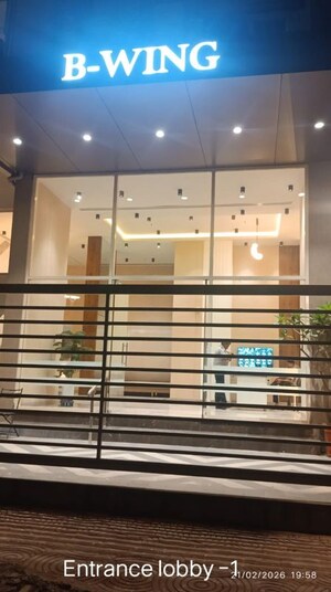 Staircase in 1 BHK Apartment at Vaibhavlaxmi Address 51, Bandra East – for Rent