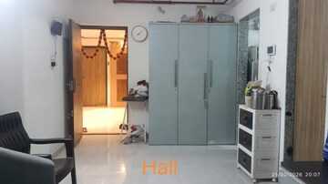 Bathroom in 1 BHK Apartment at Vaibhavlaxmi Address 51, Bandra East – for Rent