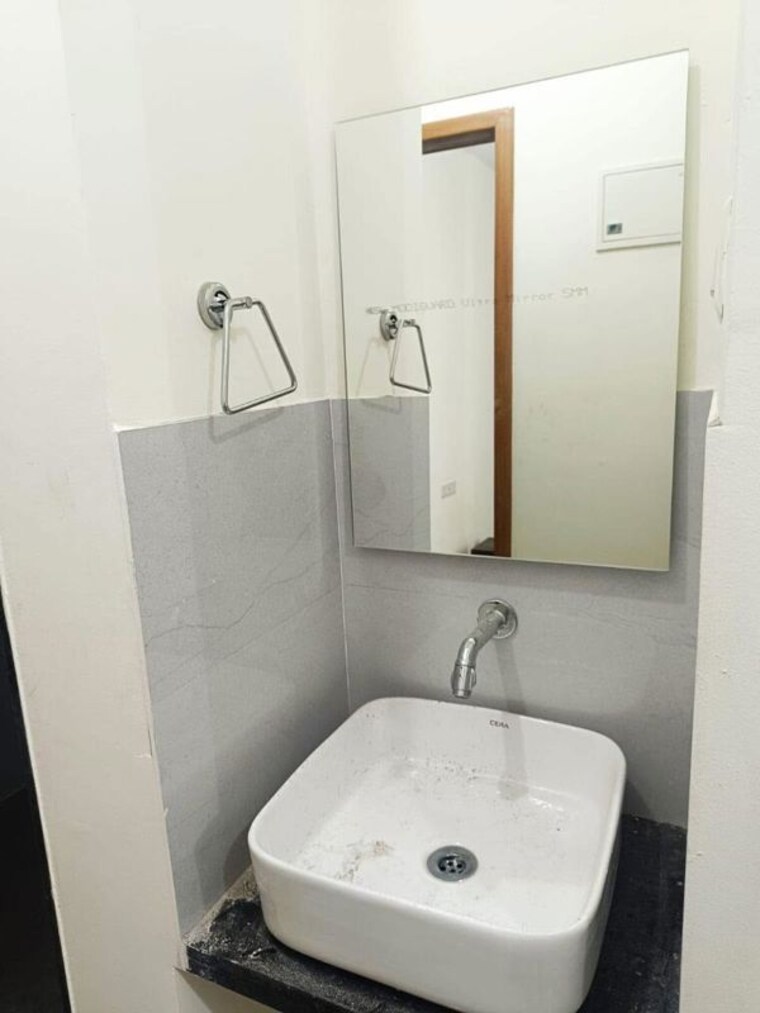 Bathroom, shriram-vivaan-park 2 Bedroom 700 Sq.Ft. Apartment In Lohgaon Pune 10115714