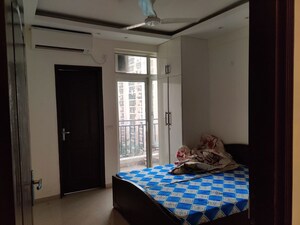 Bedroom in 3 BHK Apartment at Omaxe R2, Gomti Nagar – for Rent