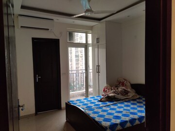 Bedroom in 3 BHK Apartment at Omaxe R2, Gomti Nagar – for Rent