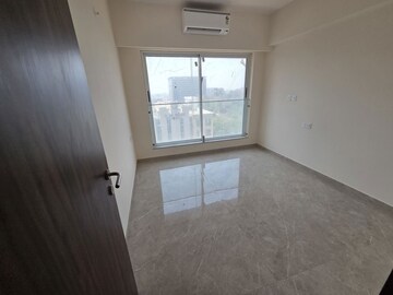 Room in 3 BHK Apartment at LnT Elixir Reserve, Powai – for Rent