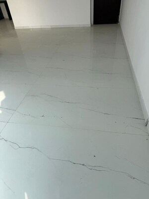 Room in 2 BHK Apartment at Ruparel Iris, Matunga West – for Rent