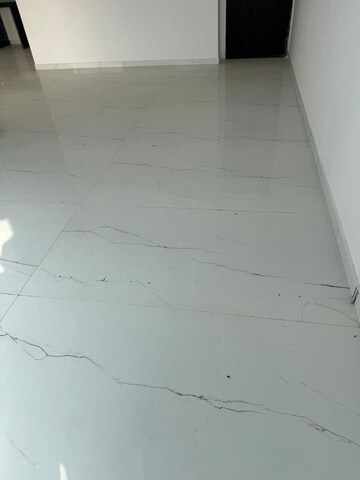 Room in 2 BHK Apartment at Ruparel Iris, Matunga West – for Rent