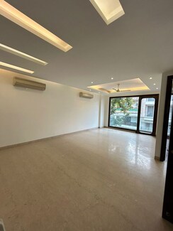 3 BHK + Pooja Room,Servant Room Builder Floor For Rent in Green Park