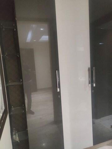  3 BHK Builder Floor at Hauz Khas – for Rent