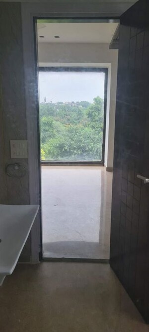 Balcony in 4 BHK Builder Floor at Green Park – for Rent