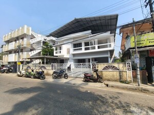 5 BHK Independent House For Sale in Thevara